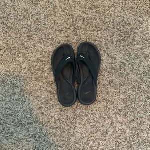 Nike sandals 🚫SOLD🚫